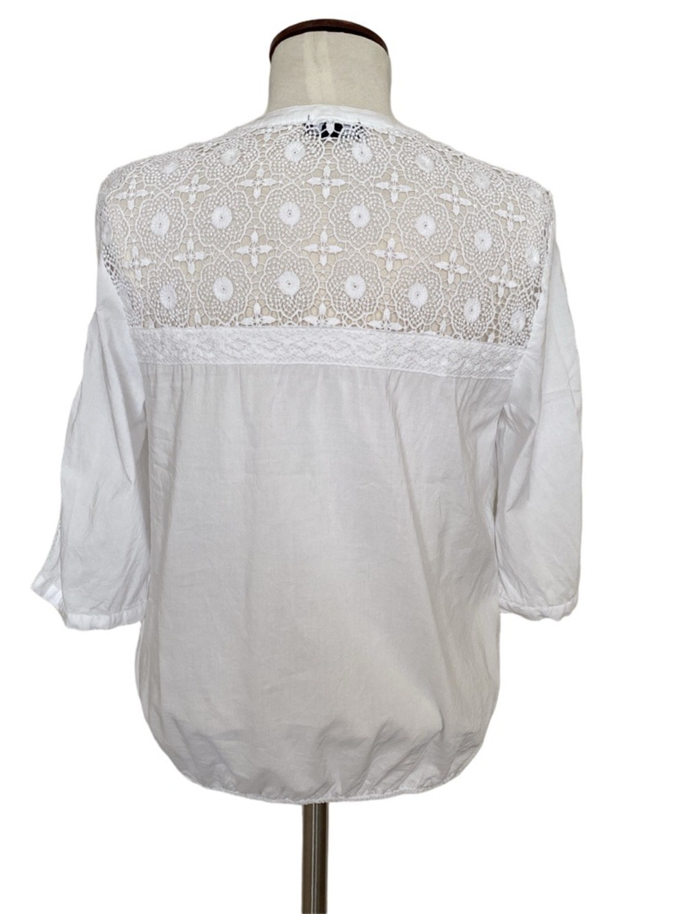 Chic by Jacob White Lace Detail Button Front Blouse 3/4 Sleeve Sz M - Picture 3 of 13